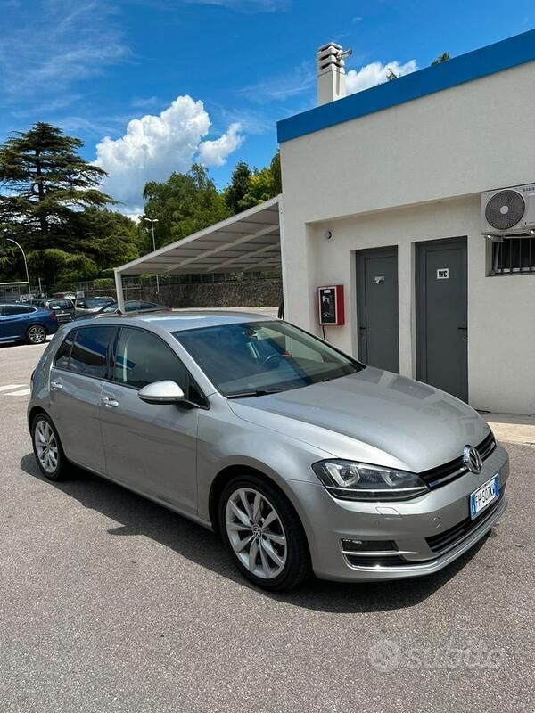 Usata VW Golf VII 110 CV (80 kW) 2017 Grigio Berlina
