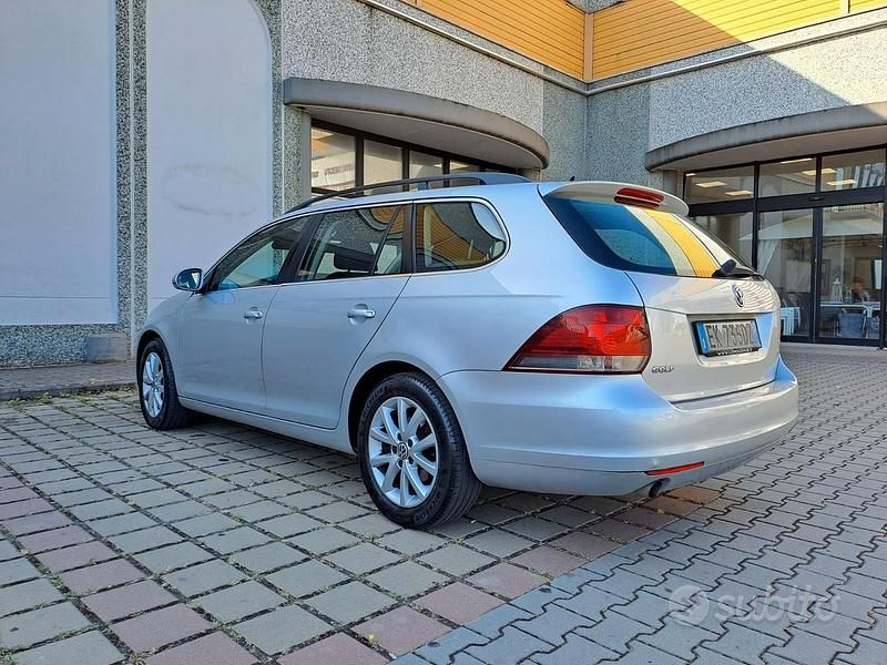 Usata VW Golf 105 CV (77 kW) 2011 Grigio Station wagon