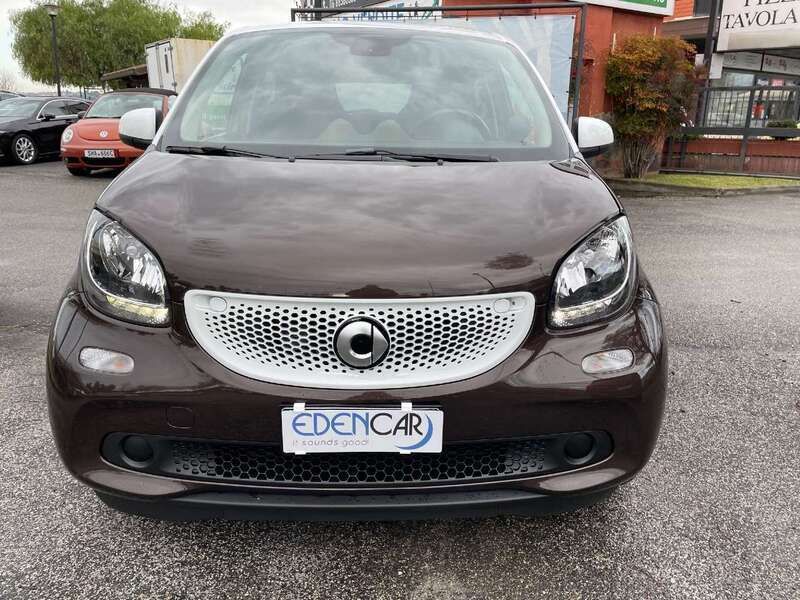 Usata Smart ForFour 108 CV (79 kW) 2019 Marrone Utilitaria