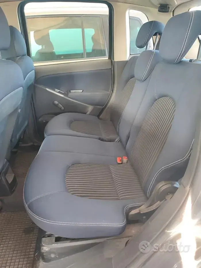 Usata Lancia Musa 90 CV (66 kW) 2009 Grigio Monovolume