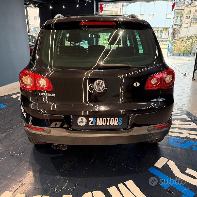 Usata VW Tiguan Sport 140 CV (102 kW) 2008 Nero SUV