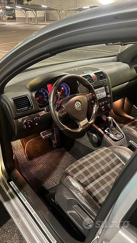 Usata VW Golf VI Edition 330 CV (242 kW) 2008 Grigio Utilitaria