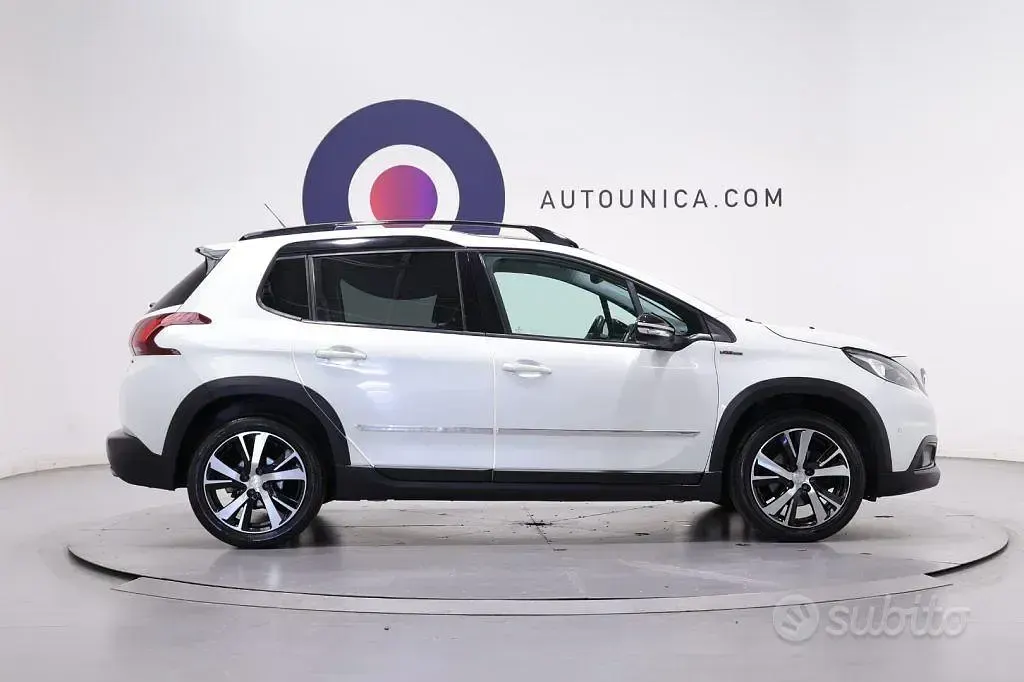 Usata Peugeot 2008 GT-line 110 CV (80 kW) 2019 Bianco SUV