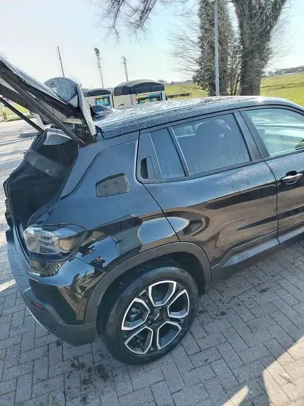 Usata Jeep Avenger EV Summit 61 kW (84 CV) 2023 Nero SUV