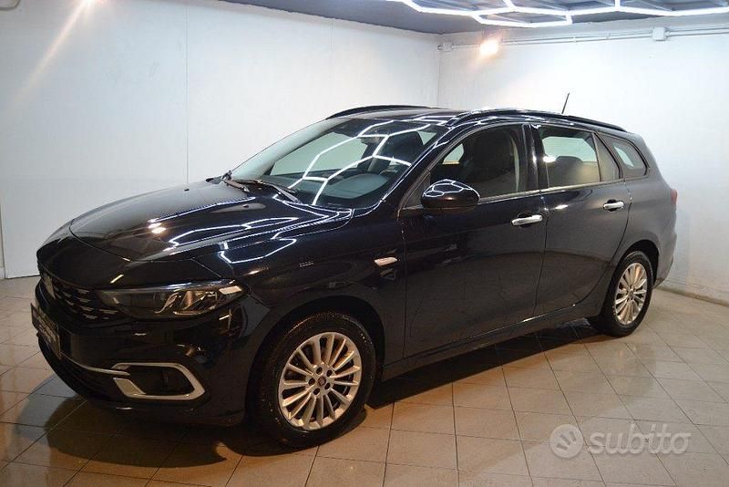 Usata Fiat Tipo Business 131 CV (96 kW) 2022 Blu Station wagon