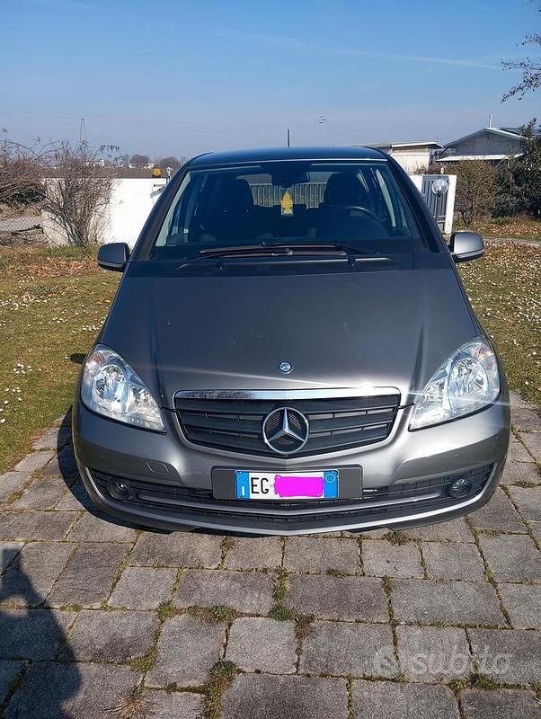 Usata Mercedes A160 2011 Grigio Berlina