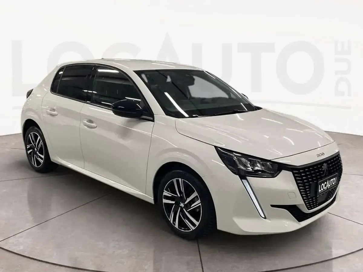Usata Peugeot 208 Allure 101 CV (74 kW) 2023 Bianco Utilitaria