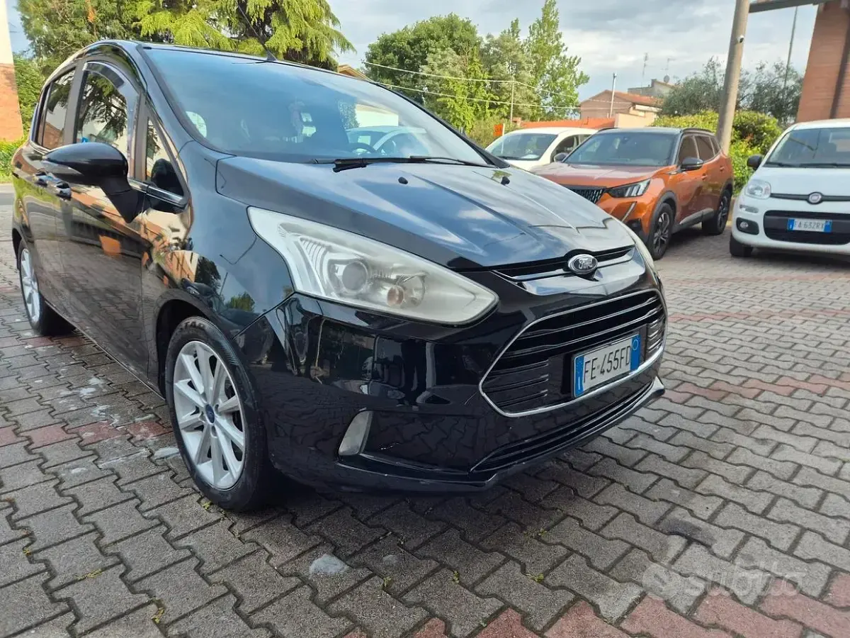 Usata Ford B-MAX Titanium 87 CV (63 kW) 2016 Nero Monovolume