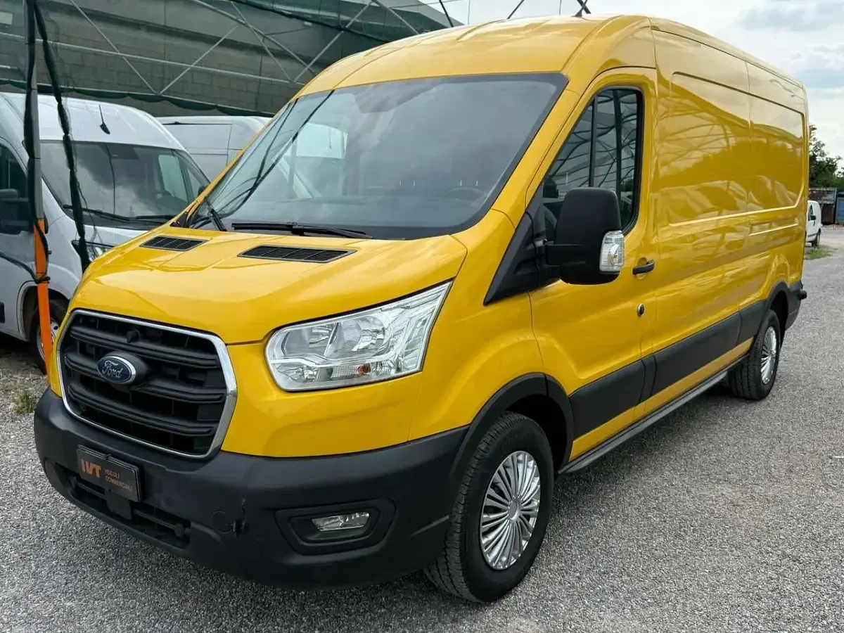 Usata Ford Transit 131 CV (96 kW) 2022 Giallo Furgone