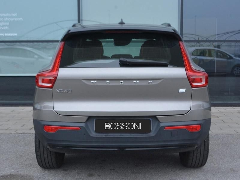 Usata Volvo XC40 R-Design 129 CV (94 kW) 2021 Grigio SUV