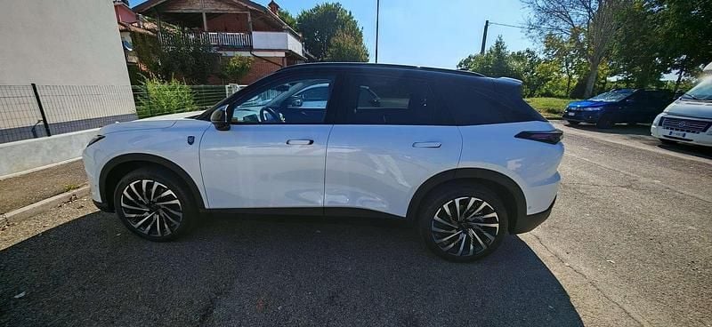 Usata Tiger Six 167 CV (122 kW) 2025 Bianco SUV