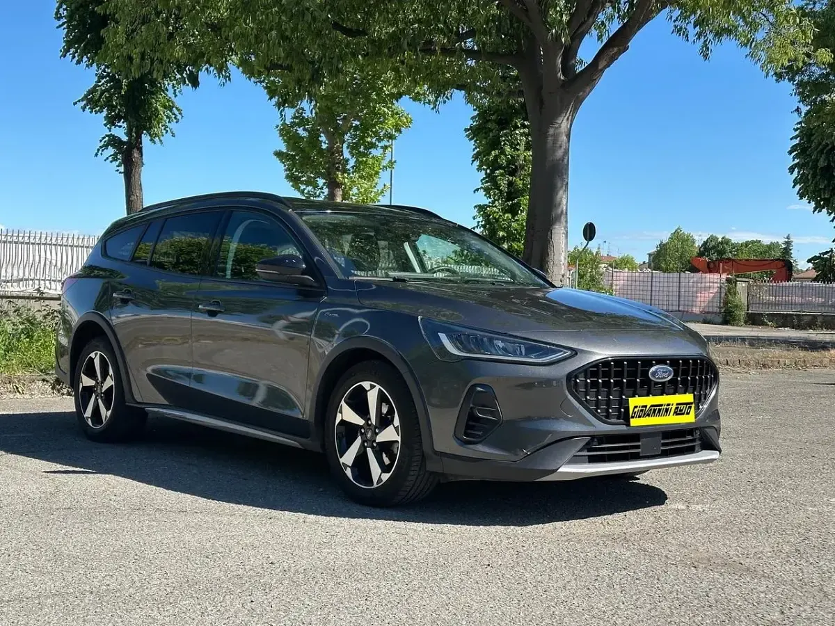 Usata Ford Focus Active X 125 CV (91 kW) 2023 Grigio Station wagon