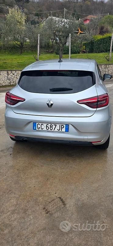 Usata Renault Clio V Zen 115 CV (84 kW) 2020 Grigio Berlina