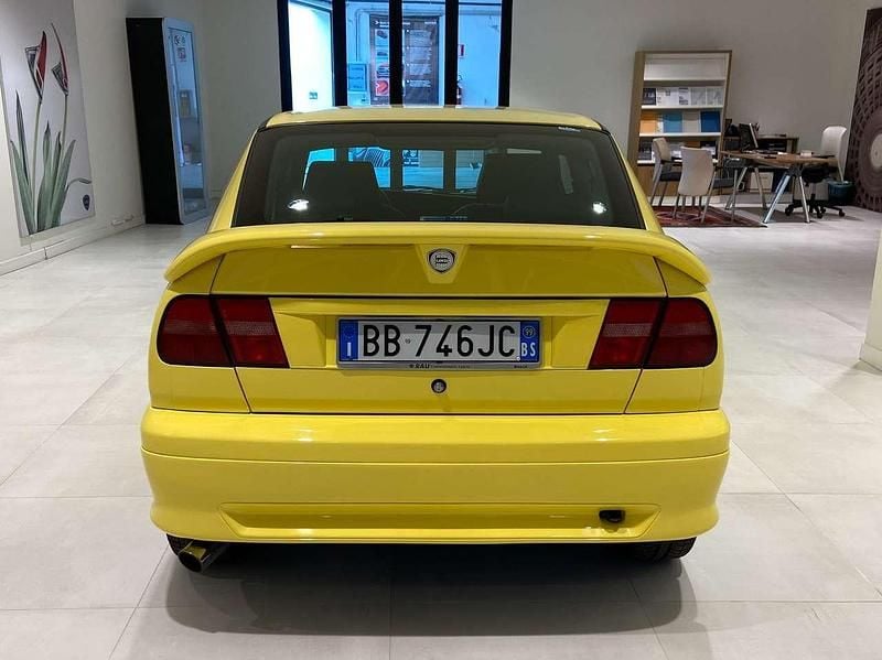 Usata Lancia Delta 193 CV (141 kW) 1999 Giallo sole Utilitaria