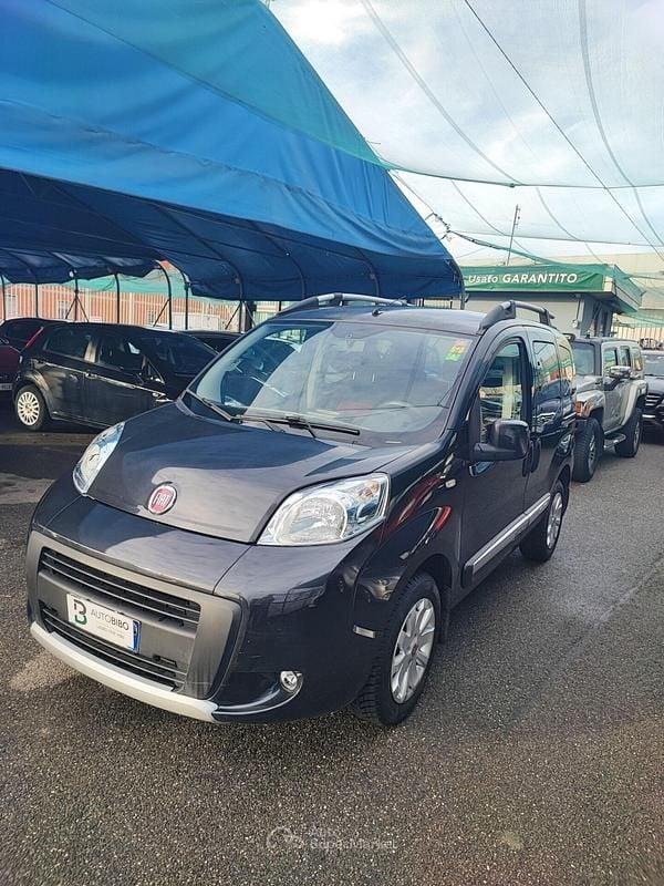 Usata Fiat Qubo Trekking 95 CV (69 kW) 2012 Nero Monovolume