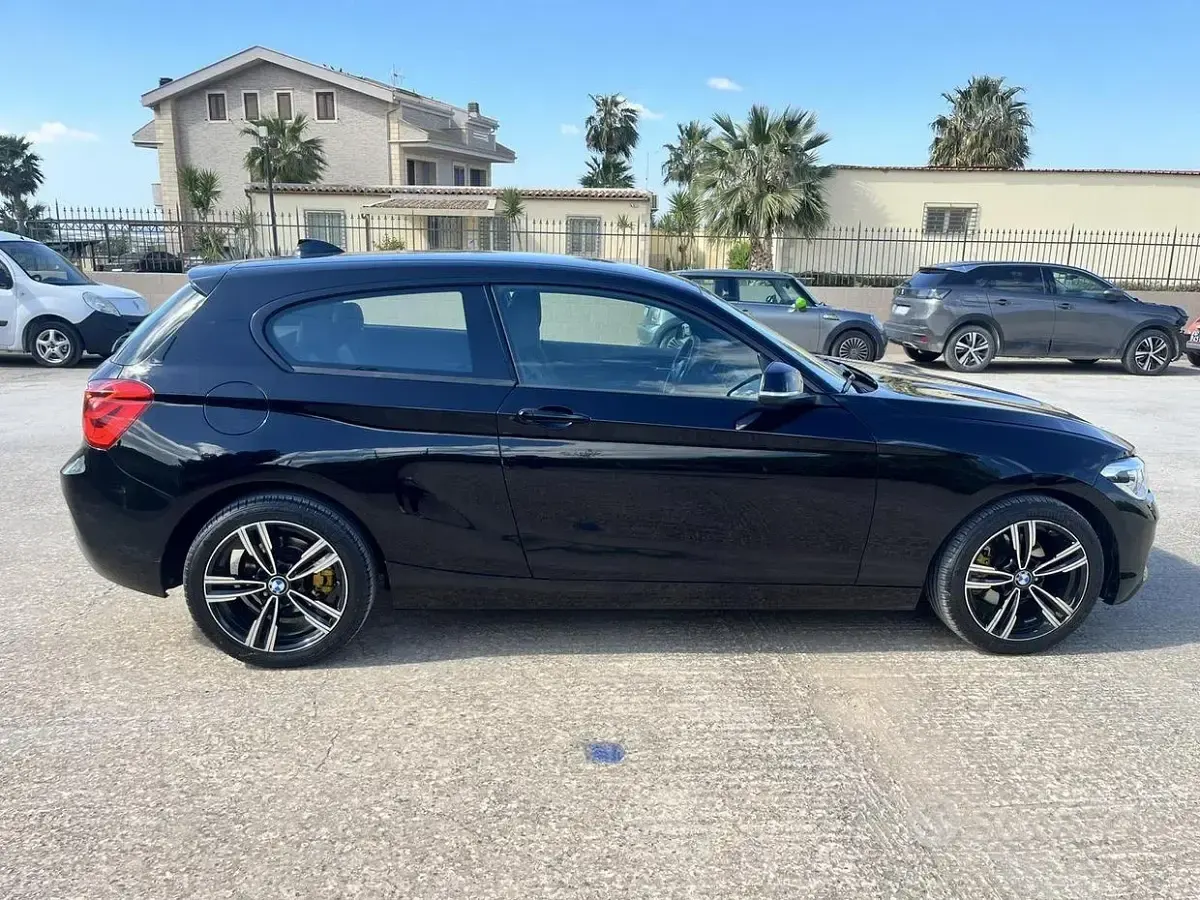 Usata BMW 118 150 CV (110 kW) 2016 Nero Utilitaria