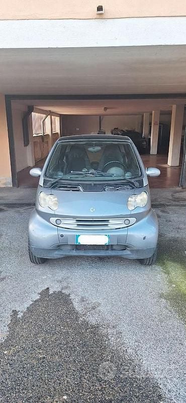 Grigio Usata 2001 Smart ForTwo Coupé Coupé | 700 € (Super prezzo) - Immagine 1/4