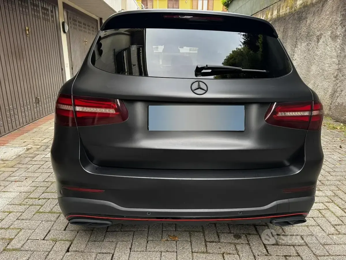 Usata Mercedes 250 211 CV (155 kW) 2019 Nero SUV