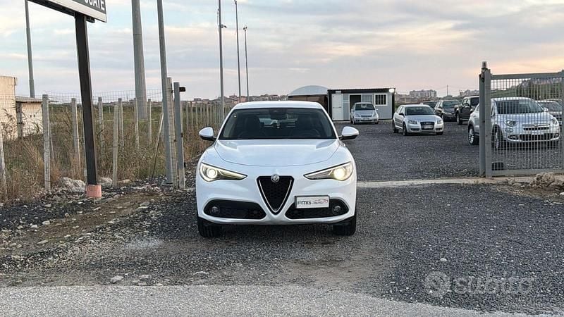 Usata Alfa Romeo Stelvio Super 190 CV (139 kW) 2019 Bianco SUV