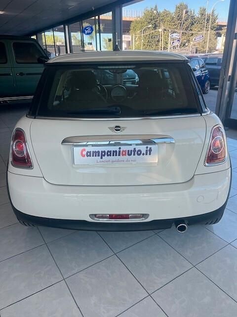 Usata Mini ONE 74 CV (54 kW) 2011 Bianco Utilitaria