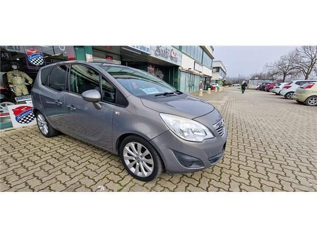 Usata Opel Meriva Cosmo 120 CV (88 kW) 2010 N.d. Monovolume