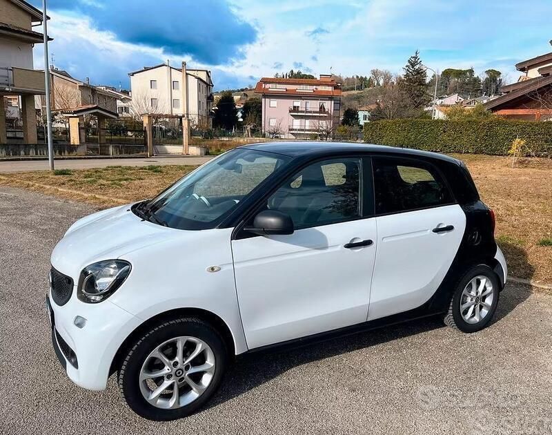 Usata 2016 Smart ForFour Tre volumi | 7900 € (Ottimo prezzo) - Immagine 1/4
