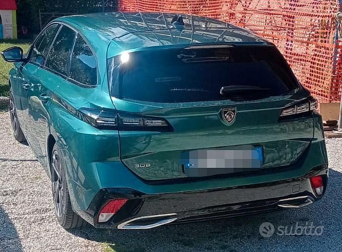 Occasion Peugeot 308 SW Allure 2024 Vert Break