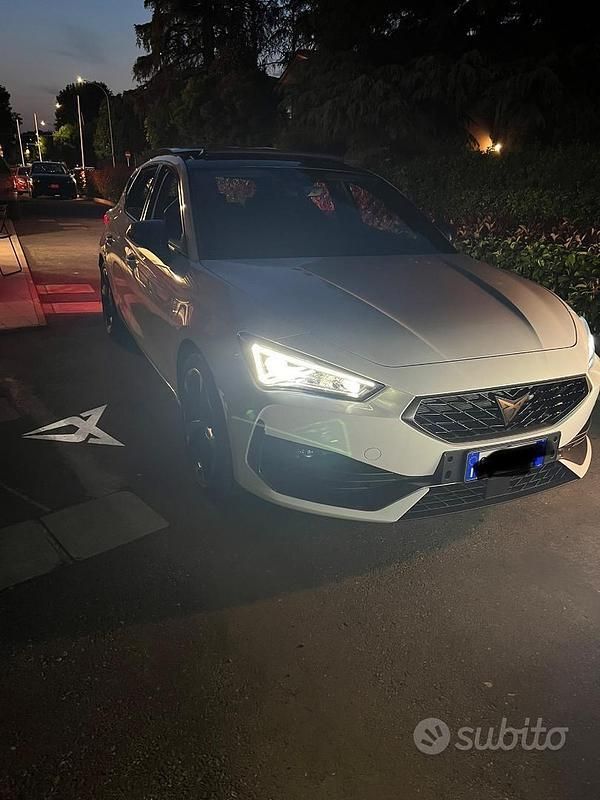 Usata Cupra Leon 150 CV (110 kW) 2023 Utilitaria