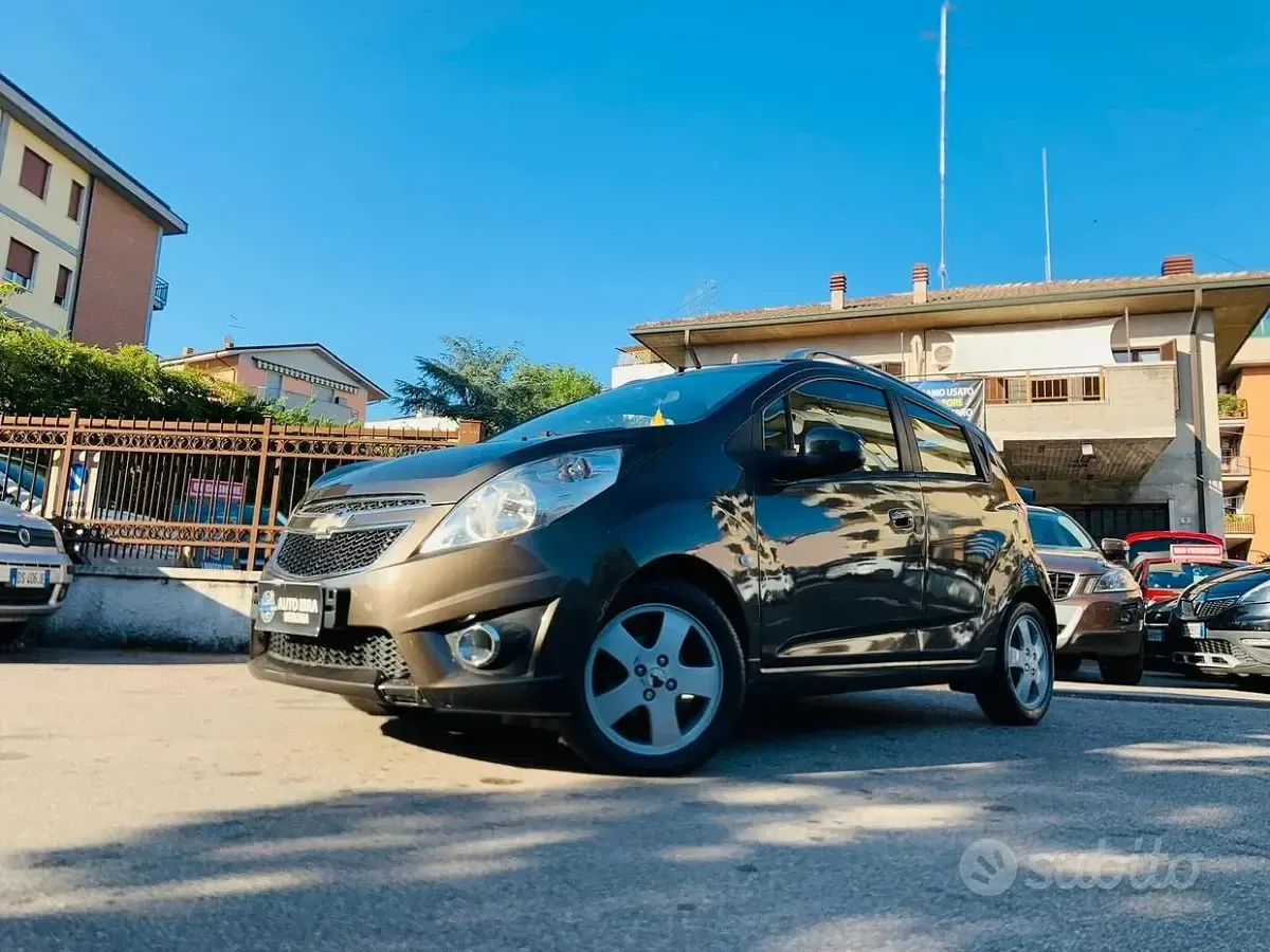Usata Chevrolet Spark LT 79 CV (58 kW) 2012 Grigio Utilitaria