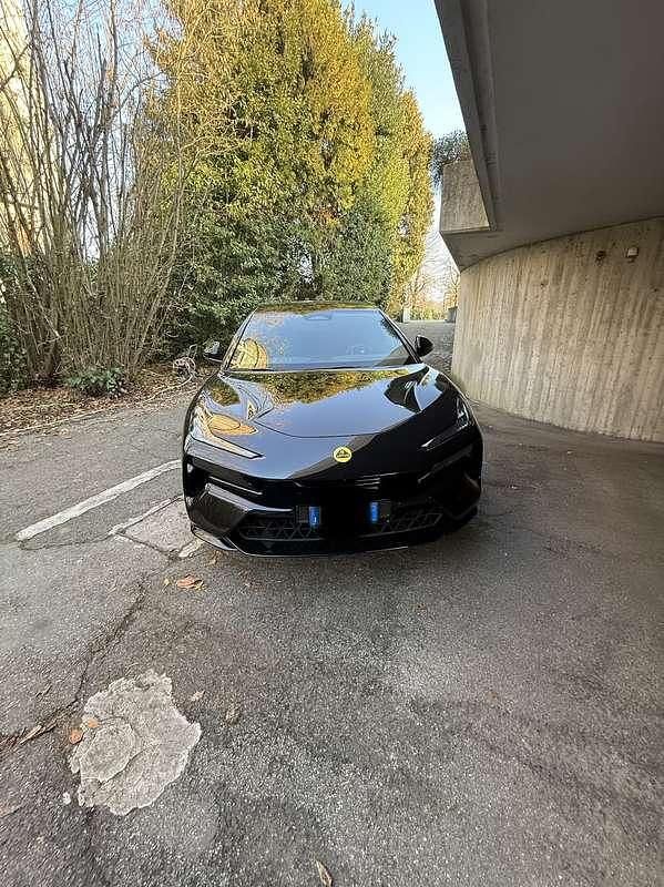 Usata Lotus Eletre 139 kW (190 CV) 2025 Nero SUV
