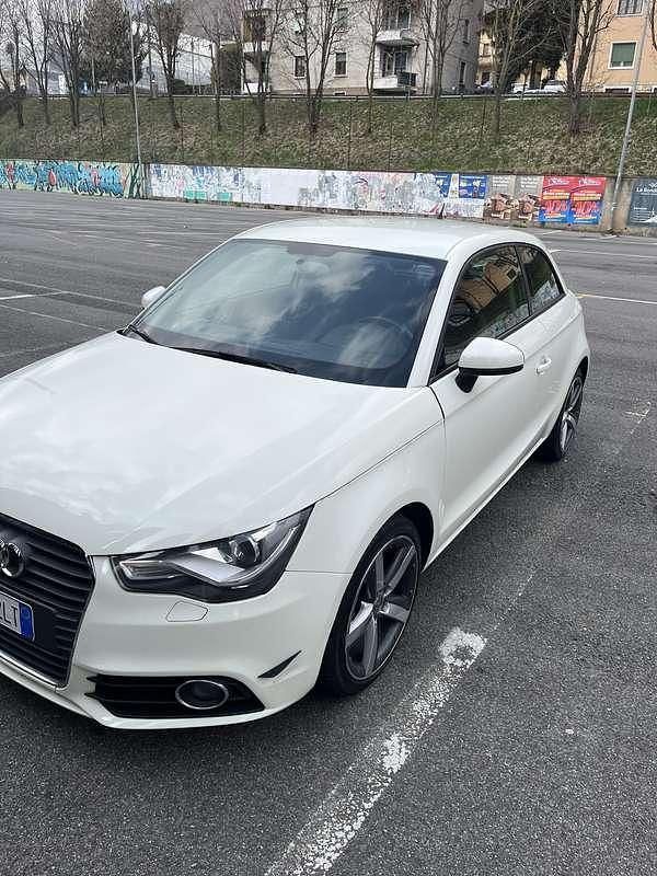 Usata Audi A1 Attraction 105 CV (77 kW) 2011 Utilitaria