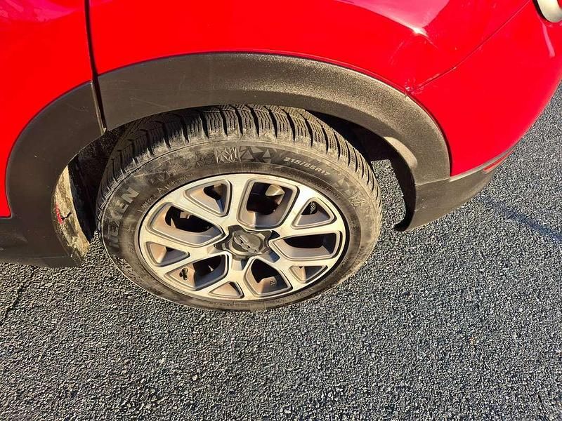 Begagnad Fiat 500 Cross Plus 170 HK (125 kW) 2016 Röd Sedan