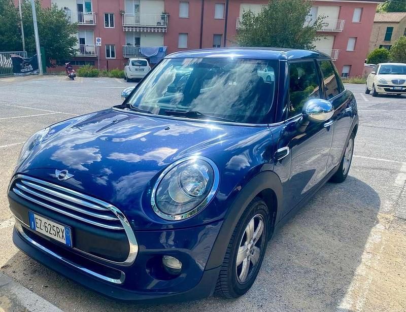 Usata Mini One D 95 CV (69 kW) 2015 Blu/azzurro Utilitaria