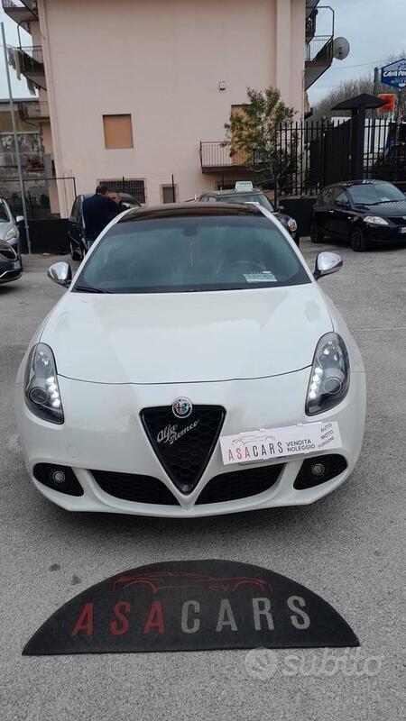Usato 2012 Alfa Romeo Giulietta 1.4 Benzin 170 CV (8.499 €)