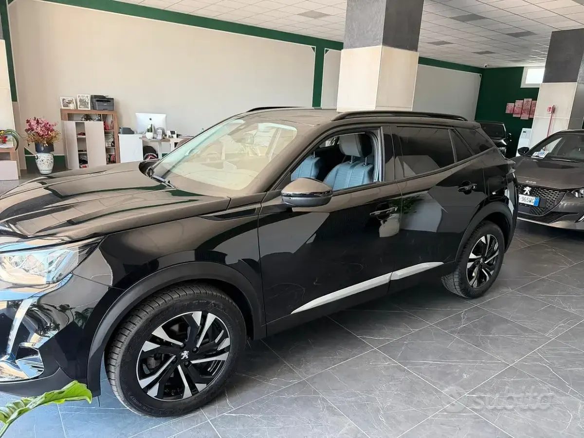 Usata Peugeot 2008 Allure 131 CV (96 kW) 2021 Nero SUV