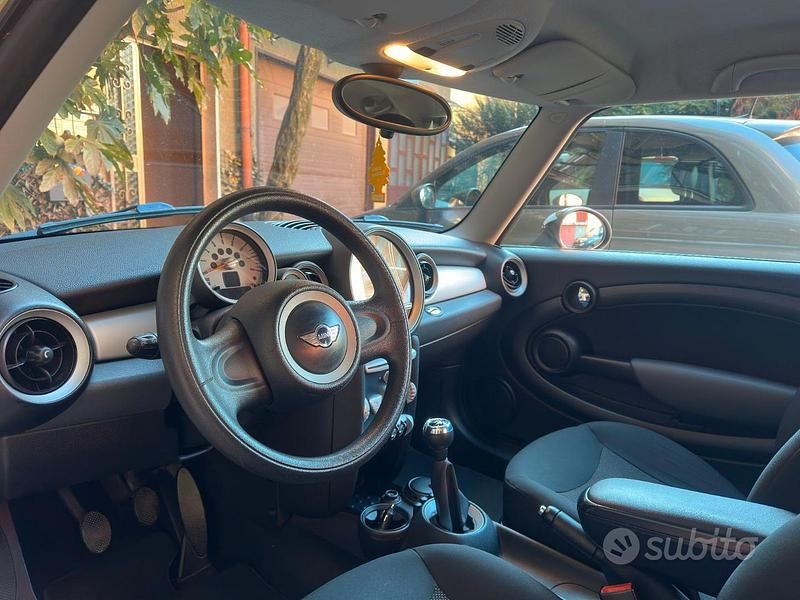 Usata Mini ONE 75 CV (55 kW) 2010 Bianco Utilitaria