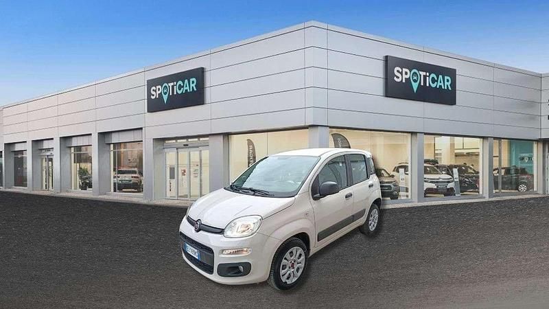 Usata Fiat Panda Easy 80 CV (58 kW) 2015 Beige Utilitaria