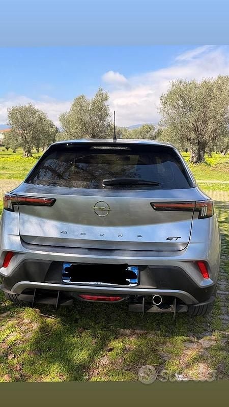 Usata Opel Mokka 101 CV (74 kW) 2025 Grigio SUV