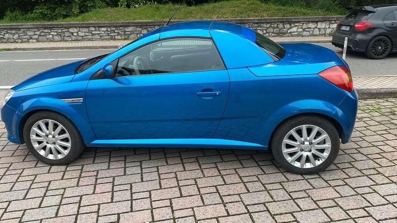 Usata Opel Tigra Edition 90 CV (66 kW) 2007 Blu Station wagon