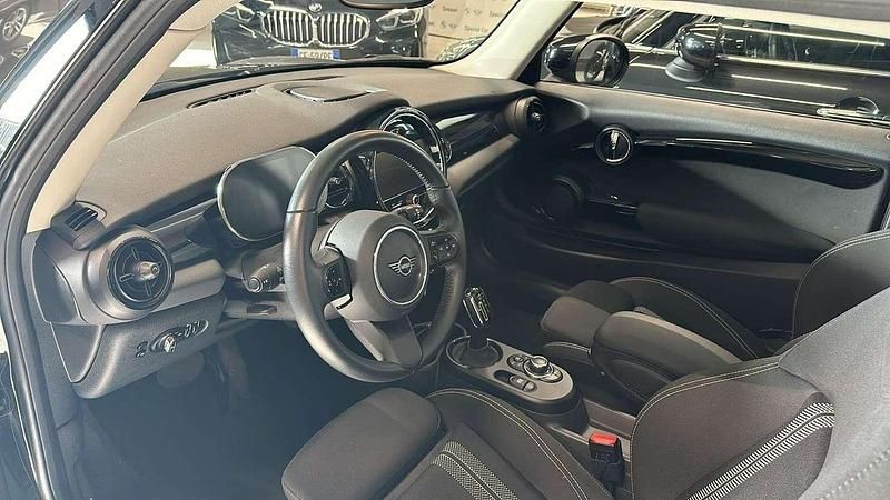 Usata Mini Cooper SE 75 kW (102 CV) 2022 Nero Utilitaria
