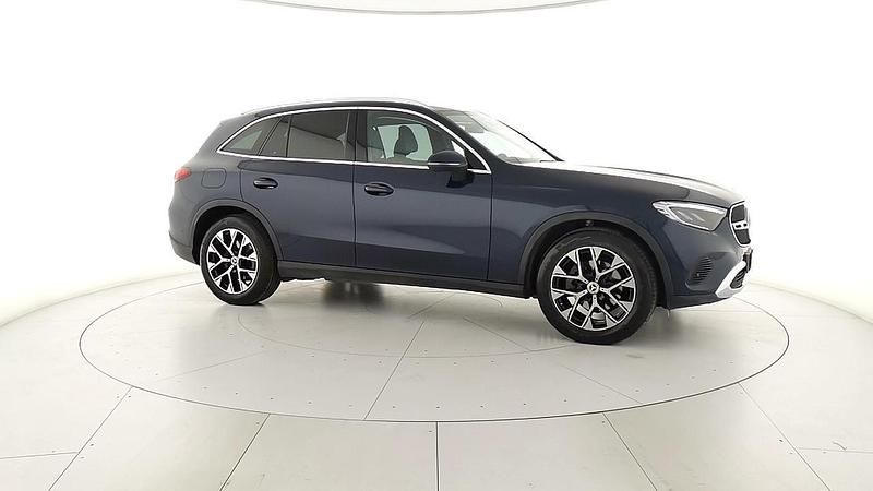 Usata Mercedes GLC220 Advanced Plus 197 CV (144 kW) 2023 Nautikblau metallic SUV