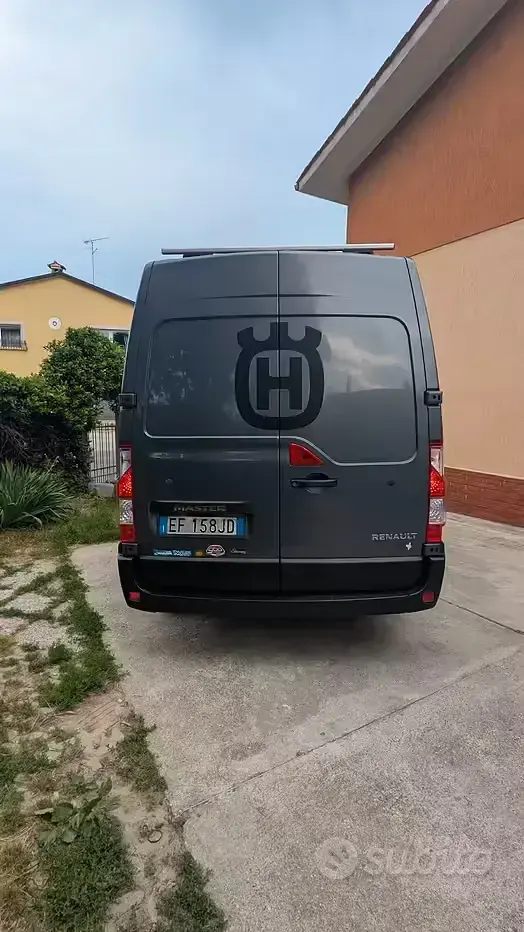 Usata Renault Master 125 CV (91 kW) 2010 Grigio Berlina