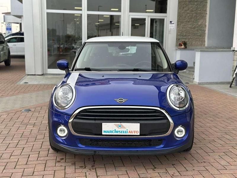 Usata Mini ONE 75 CV (55 kW) 2019 Blu/azzurro Utilitaria
