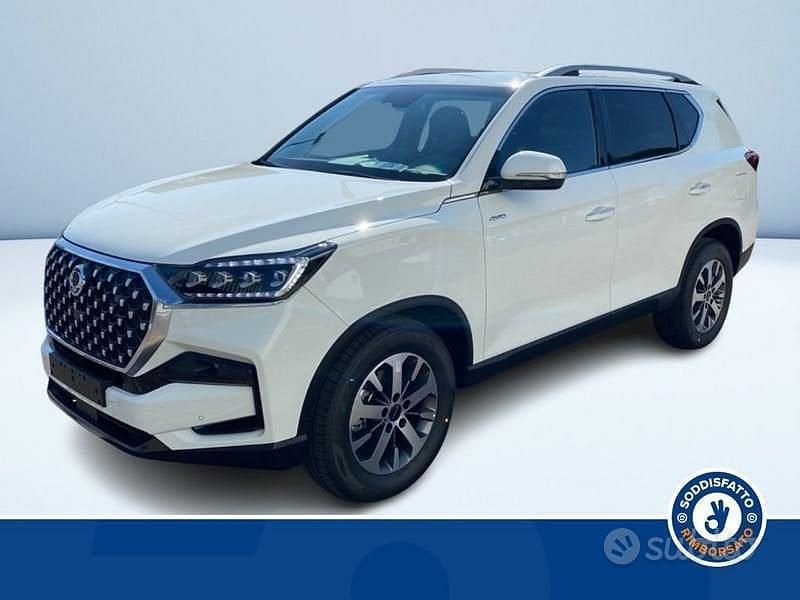 Bianco Nuova 2025 Ssangyong (KGM) Rexton SUV | 45.100 € - Immagine 1/3
