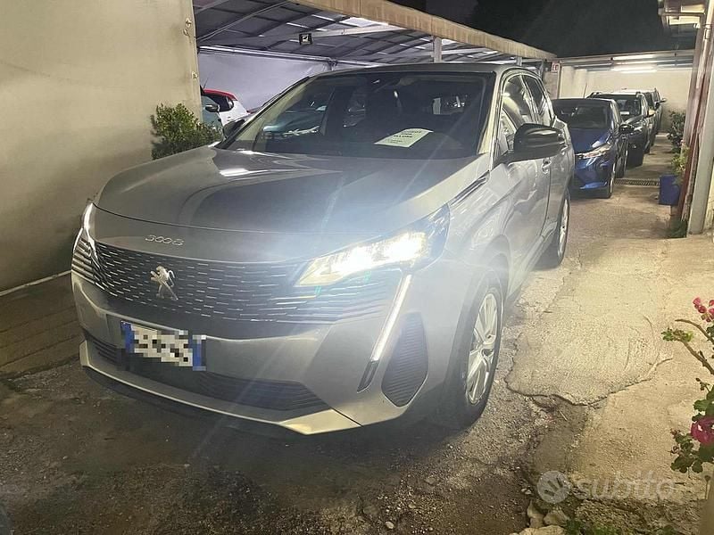 Usata Peugeot 3008 Allure 131 CV (96 kW) 2022 Vari colori SUV