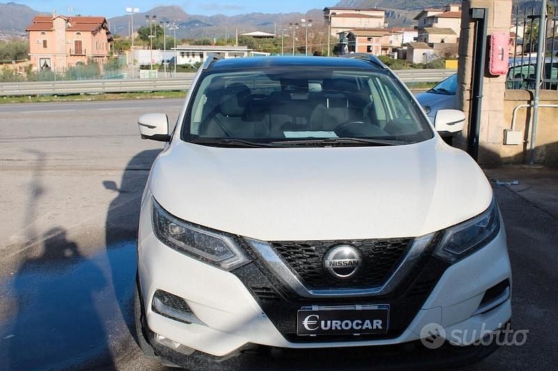 Usata Nissan Qashqai Visia 115 CV (84 kW) 2018 Bianco SUV