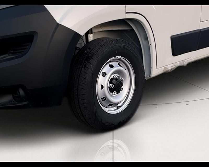 Begagnad Fiat Ducato 140 HK (102 kW) 2024 Vit Van