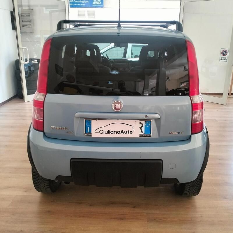 Usata Fiat Panda 4x4 Climbing 74 CV (54 kW) 2010 Blu Utilitaria