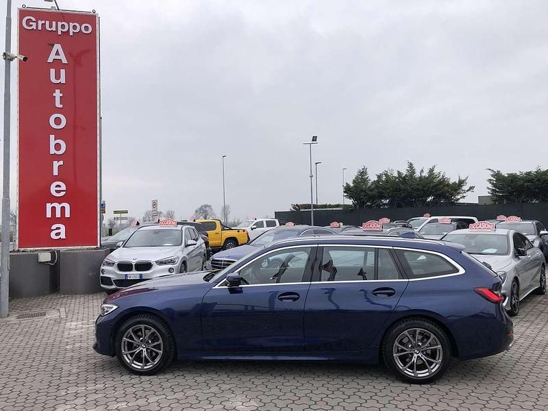 Usata BMW 320 Sport Line 190 CV (139 kW) 2020 Blu/azzurro Station wagon