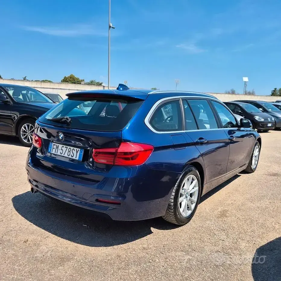 Usata BMW 318 150 CV (110 kW) 2017 Bluazzurro Station wagon